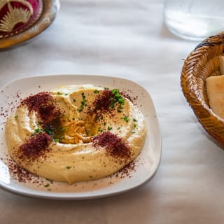 Hummus, pita & crudités